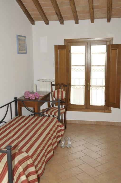 Agriturismo Renai E Monte II Gambassi Terme Buitenkant foto