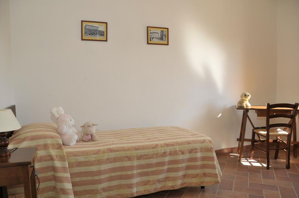 Agriturismo Renai E Monte II Gambassi Terme Buitenkant foto